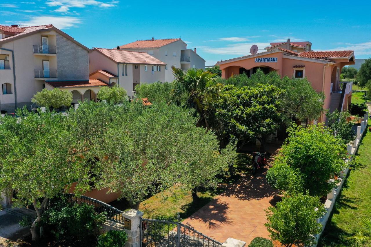 Apartmani Vesna بيبينيا المظهر الخارجي الصورة